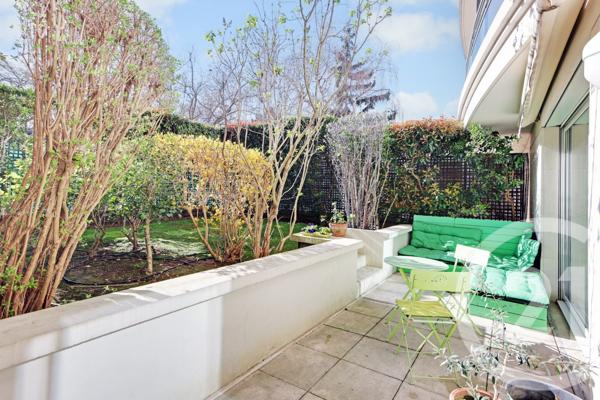 Appartement F4 à vendre  4 pièces - 117 m2 PARIS - 75015