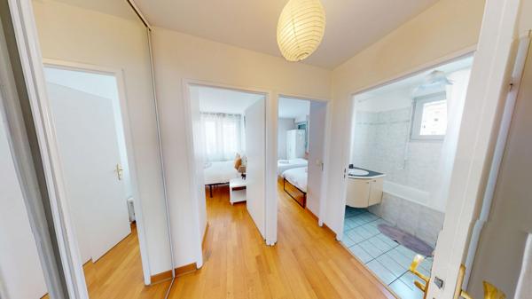 À louer Beau 4 pièces meublé de 83,50 m², 3 chambres, Loggia, Idéal famille ou colocation
