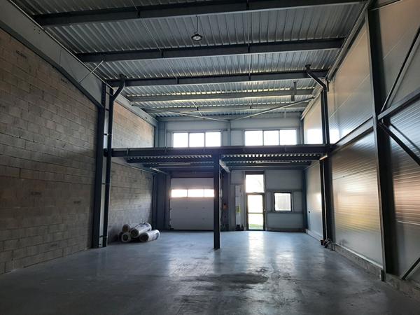 OPPORTUNITÉ RARE A VENDRE - Locaux d'activité neufs env 103 à 413 m² - Nord de Nantes