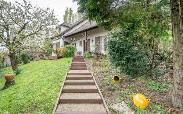 Maison à vendre    5 pièces •  Chennevières-sur-Marne