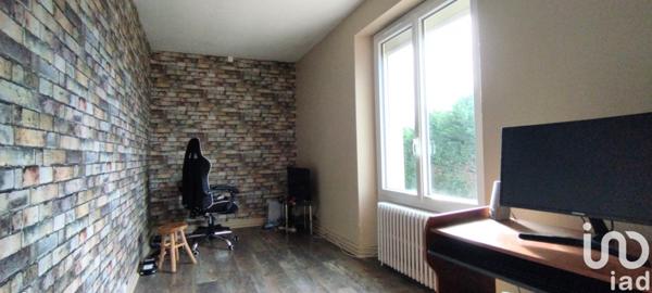 Maison 8 pièces de 273 m² à Pouzauges (85700)