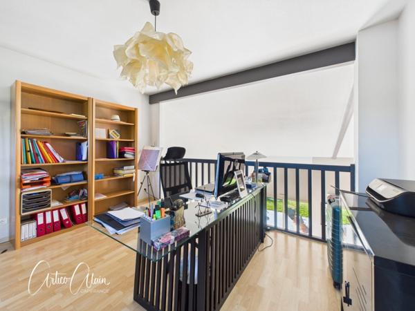 Maison à vendre 6 pièces de 172 m² avec piscine