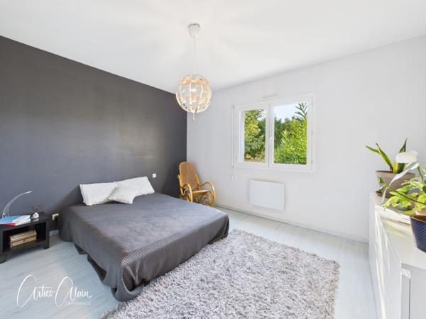 Maison à vendre 6 pièces de 172 m² avec piscine