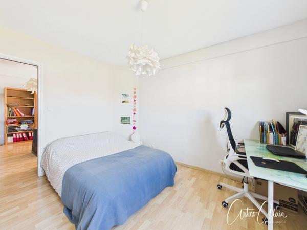 Maison à vendre 6 pièces de 172 m² avec piscine