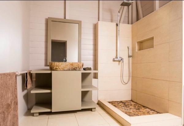 Maison à vendre  7 pièces - 327,42 m2 STE MARIE - 972