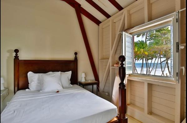 Maison à vendre  7 pièces - 327,42 m2 STE MARIE - 972