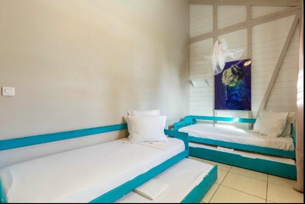 Maison à vendre  7 pièces - 327,42 m2 STE MARIE - 972