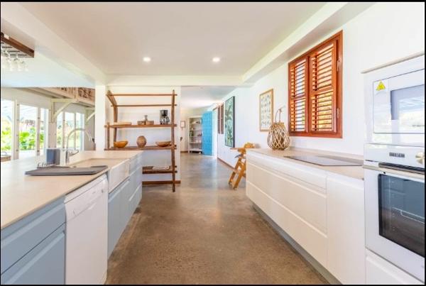 Maison à vendre  7 pièces - 327,42 m2 STE MARIE - 972