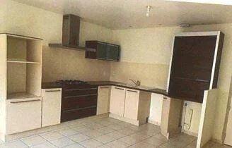 Vente Maison de village 6 pièces 98 m2 à Yvré-l'Évêque