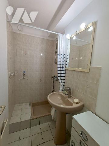 NOUVEAUTE TRENTE CINQ NOTAIRES - dans le quartier recherché du Bois de Carcé qui offre une prox...