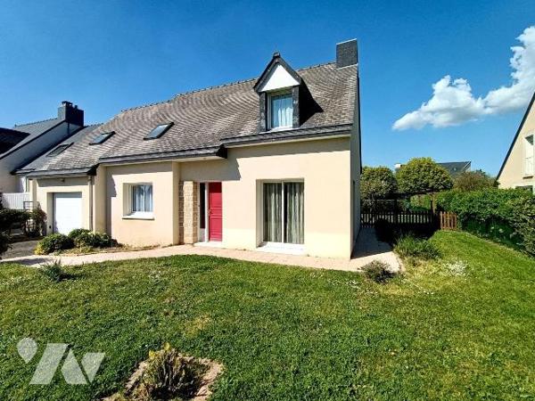 NOUVEAUTE TRENTE CINQ NOTAIRES - dans le quartier recherché du Bois de Carcé qui offre une prox...