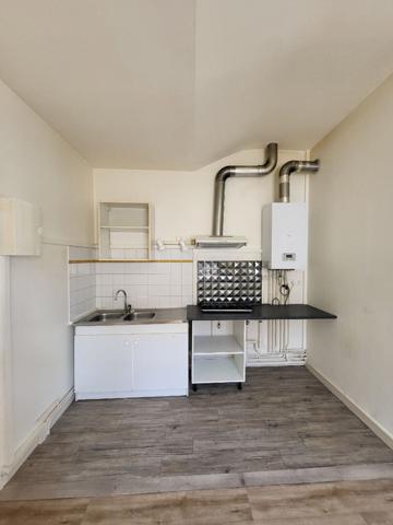 Immeuble à vendre en plein coeur du centre-ville de Saumur (49400), belle opportunité d'investissement