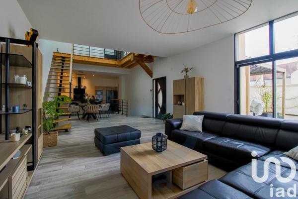 House for sale 8 rooms 225 m² Flins-sur-Seine