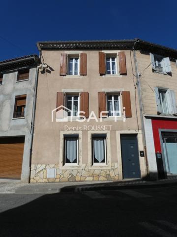 Grande maison de village T7 de 160m² avec cour intérieure de 20m²