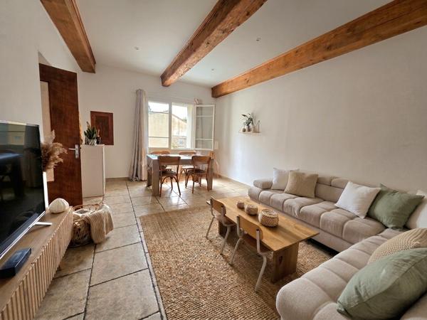 À 2 pas du Vidourle : ancienne école rénovée avec 4 chambres, garage et potentiel locatif