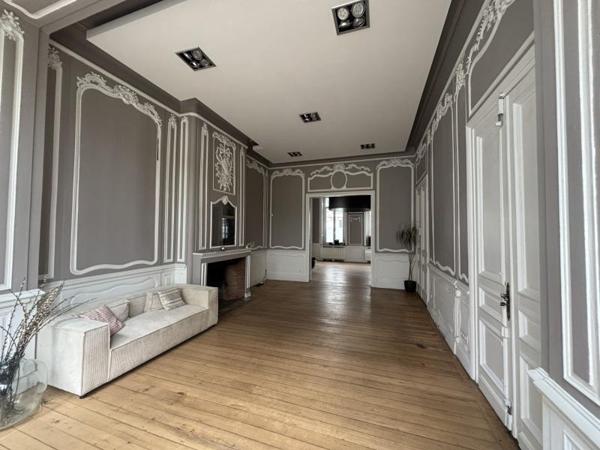Location Bureaux 2150 € à Lille