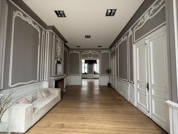 Location Bureaux 2150 € à Lille
