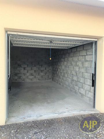 Parking à louer Andernos Les Bains : 133€ - AJP Immobilier Andernos les Bains