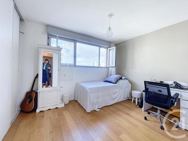 Appartement F5 à vendre  5 pièces - 89,60 m2 NANTERRE - 92