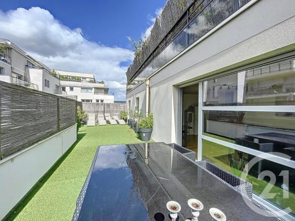 Appartement F5 à vendre  5 pièces - 89,60 m2 NANTERRE - 92