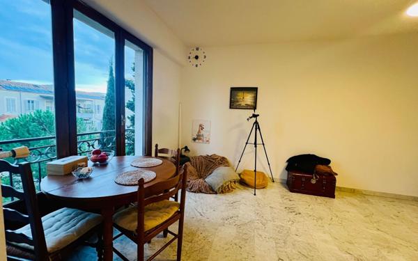 Appartement à vendre    2 pièces • 38 m2 Nîmes