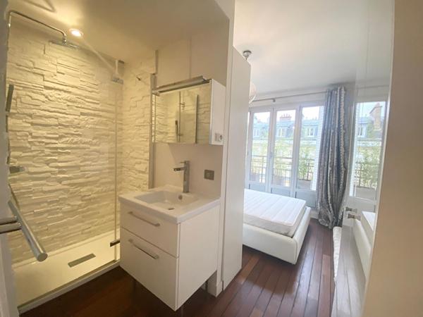 Appartement d'exception avec terrasse, entièrement rénové