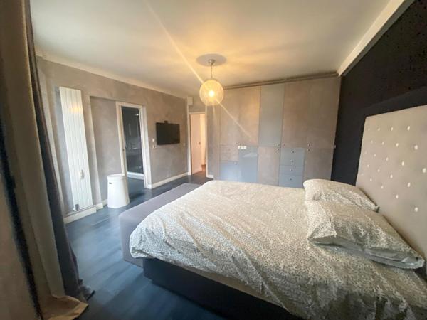 Appartement d'exception avec terrasse, entièrement rénové