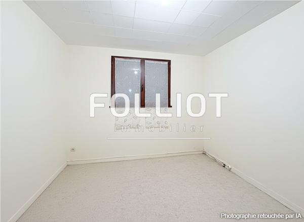 ENSEMBLE DE 2 ATELIERS A VENDRE A DONVILLE LES BAINS