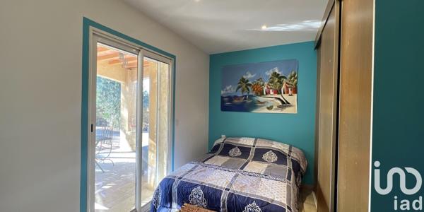 Maison 5 pièces de 155 m² à Courthézon (84350)