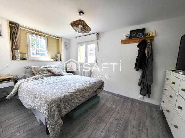 Maison rénovée, 6 pièces et 4 chambres