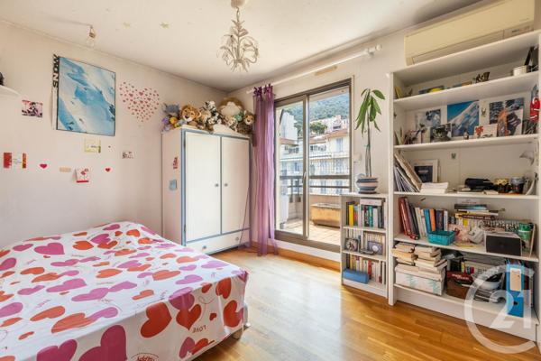 Appartement F6 à vendre  6 pièces - 134,34 m2 BEAUSOLEIL - 06