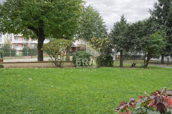 Appartement 3 pièces 75 m² LUMINEUX- BALCON -PARKING-CAVE