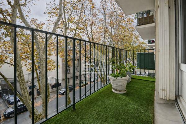 Appartement 3 pièces 75 m² LUMINEUX- BALCON -PARKING-CAVE