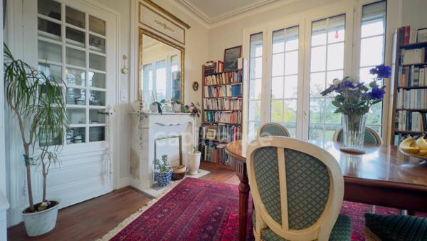 Finistère (29) – À vendre à PONT AVEN - Maison à vendre 6 pièces de 145 m² habitable et 230 m² utile - Terrain de 4 500 m² - Garage - Atelier - Serre.