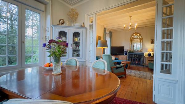 Finistère (29) – À vendre à PONT AVEN - Maison à vendre 6 pièces de 145 m² habitable et 230 m² utile - Terrain de 4 500 m² - Garage - Atelier - Serre.