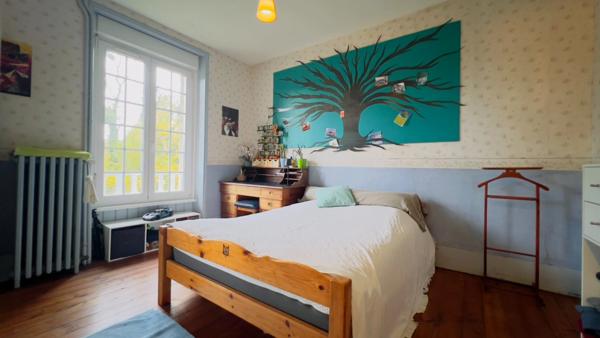 Finistère (29) – À vendre à PONT AVEN - Maison à vendre 6 pièces de 145 m² habitable et 230 m² utile - Terrain de 4 500 m² - Garage - Atelier - Serre.