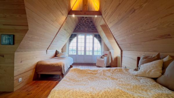 Finistère (29) – À vendre à PONT AVEN - Maison à vendre 6 pièces de 145 m² habitable et 230 m² utile - Terrain de 4 500 m² - Garage - Atelier - Serre.