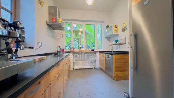 Finistère (29) – À vendre à PONT AVEN - Maison à vendre 6 pièces de 145 m² habitable et 230 m² utile - Terrain de 4 500 m² - Garage - Atelier - Serre.