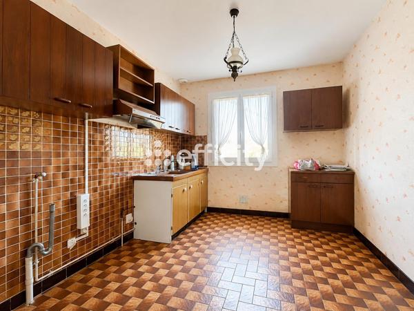 Maison
         5 pièces
        - 91 m² 267 000 € *
