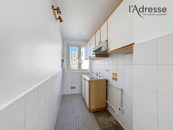 Appartement Nanterre 1 pièce(s) 25 m2/Cave