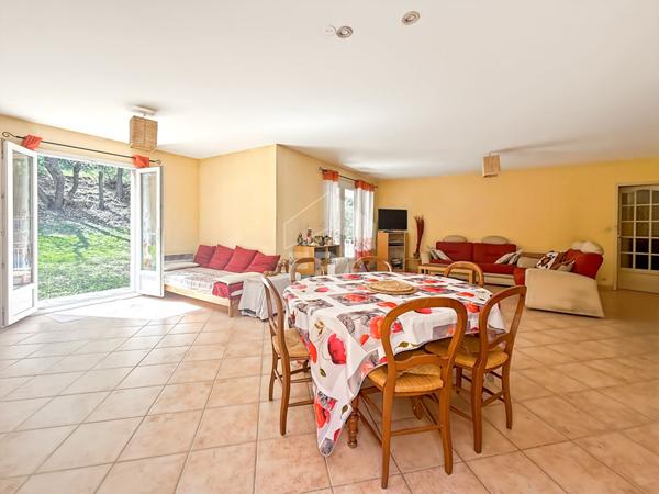 EXCLUSIVITÉ Maison Bouc Bel Air 5 pièce(s)