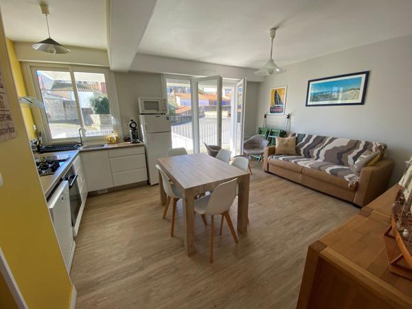 Appartement Les Sables D Olonne Arago 3 pièces 51.42 m² proche commerces et plage