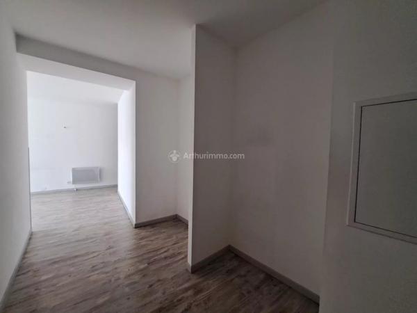 Location                                                      Appartement
                        
                     4 pièces                      101 m2                     à Carmaux