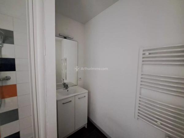 Location                                                      Appartement
                        
                     4 pièces                      101 m2                     à Carmaux