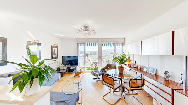 Appartement à vendre 499 000 € Marseille 08 3 p 82 m² DPE D