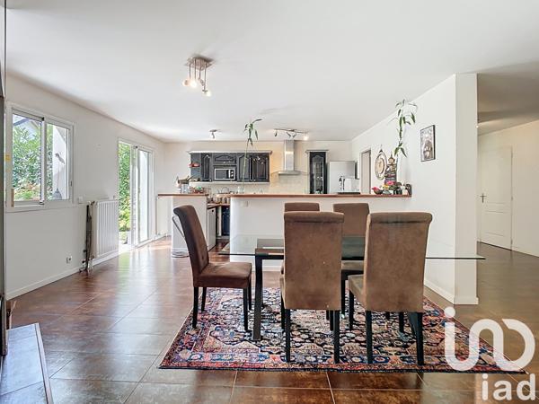 Maison à vendre 8 pièces 200 m² Le Plessis-Trévise