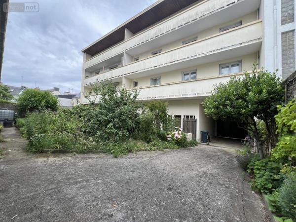Immeuble à vendre à Lorient dans le Morbihan (56100), ref : 56081-2351   
Merville