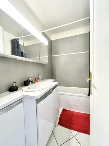 SECTEUR NOVEL - SPACIEUX T3 70 M2 - 1er ETAGE- GRAND BALCON - CA