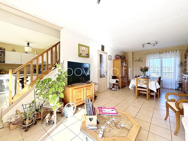 Centre St-Coulomb, maison + appartement