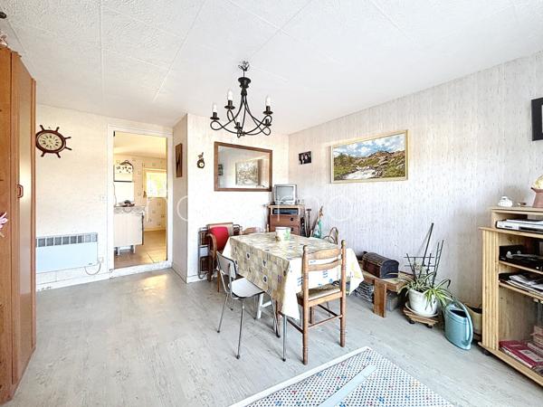 Centre St-Coulomb, maison + appartement